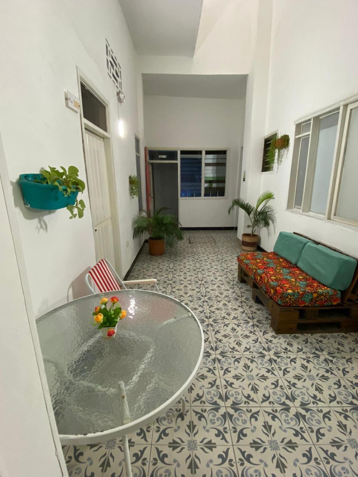 Believer Hostel Santa Marta  Exteriör bild